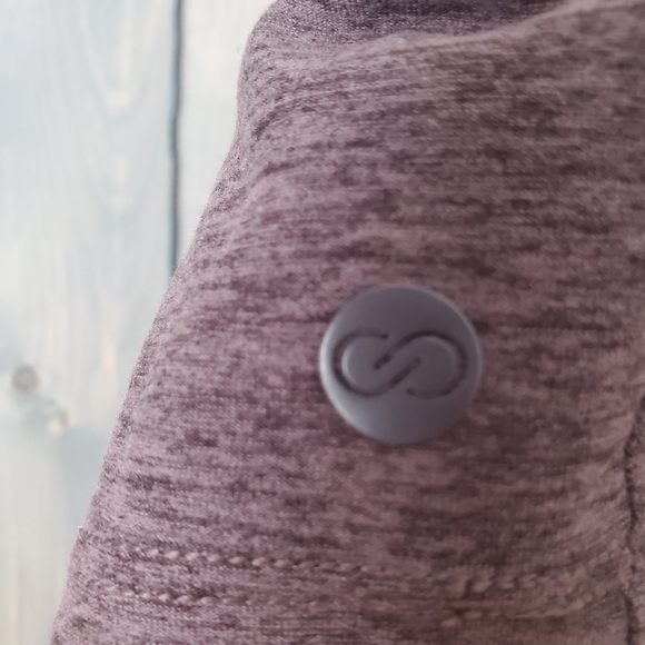 CALIA lustralux crop low suppot. Size medium with removable cups. New with tags. - Picture 3 of 6